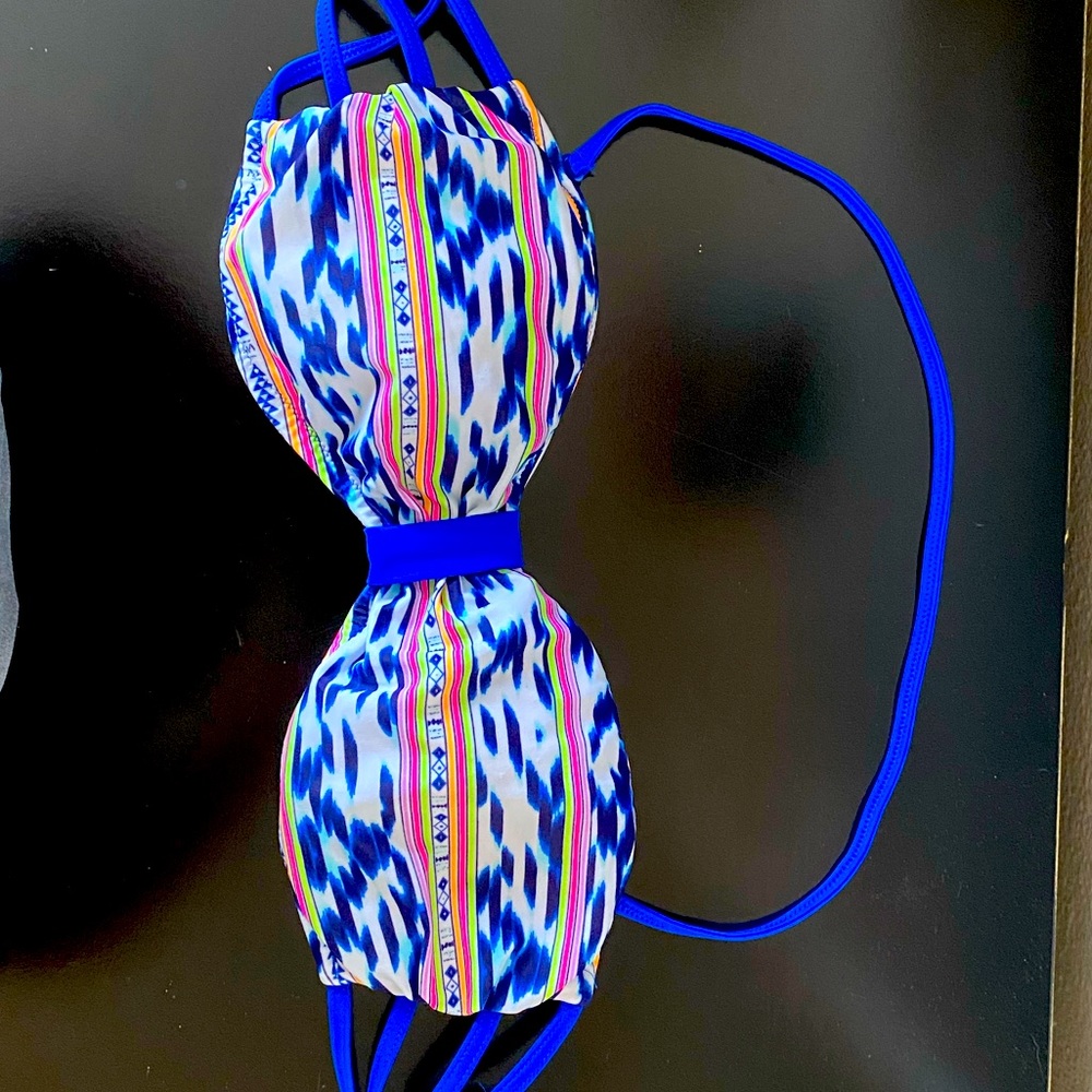 Medium VS swimsuit top